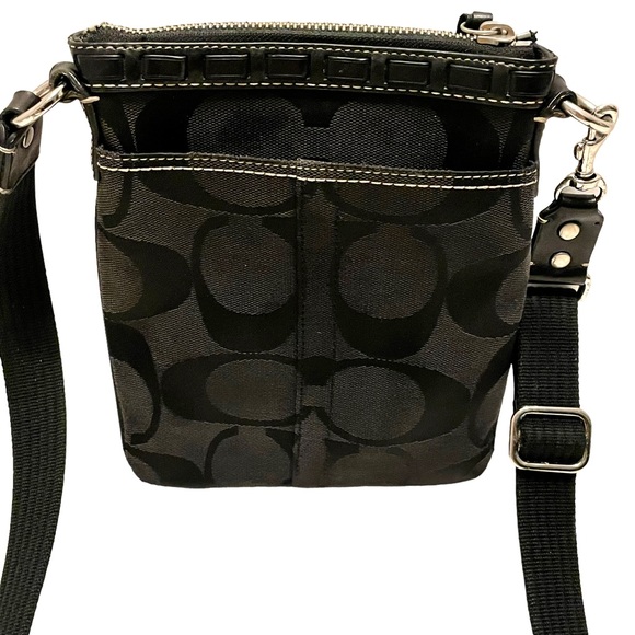 Coach Vintage Black Leather and Fabric Crossbody Pouch Handbag Snakeskin Accent - Picture 1 of 15